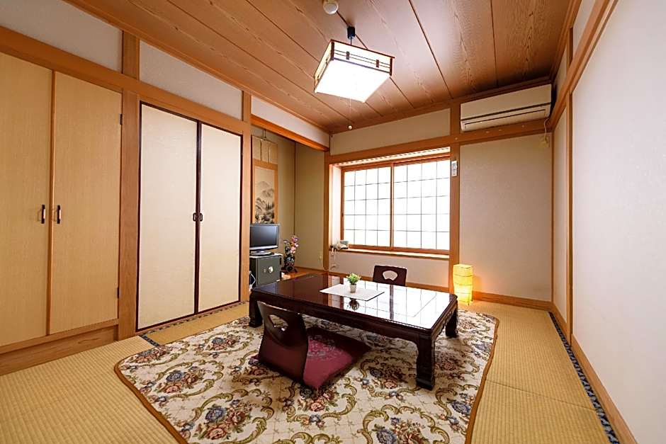 Yufuin Onsen Ryokan Jinnouchi