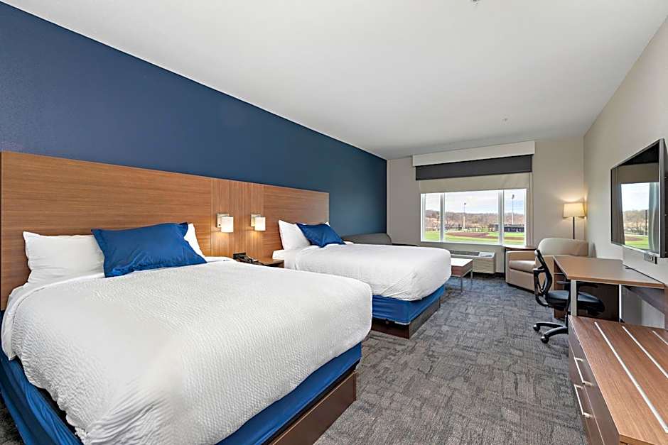 Holiday Inn Express Kansas City North Parkville By IHG