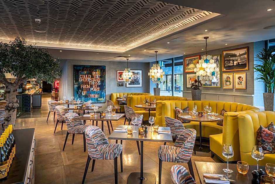 Guildford Harbour Hotel