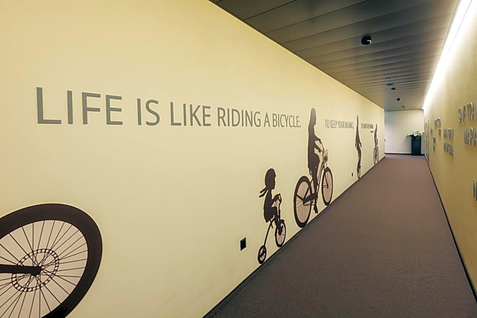 Hotel one66 (free parking garage)