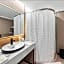 Ly New York Hotel