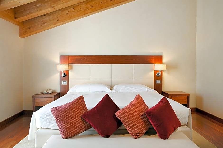 Al Tezzon Hotel