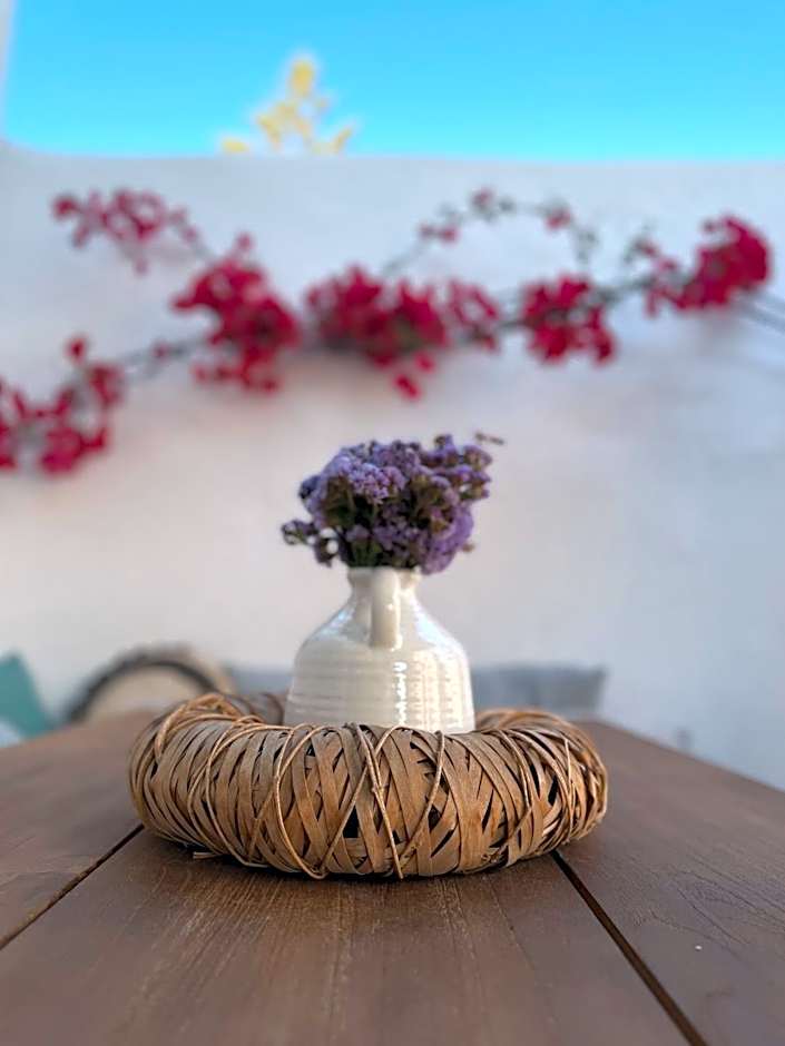 Mellow Paros