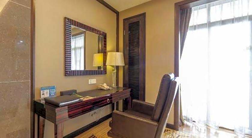 Country Garden Phoenix Hotel Yunfu