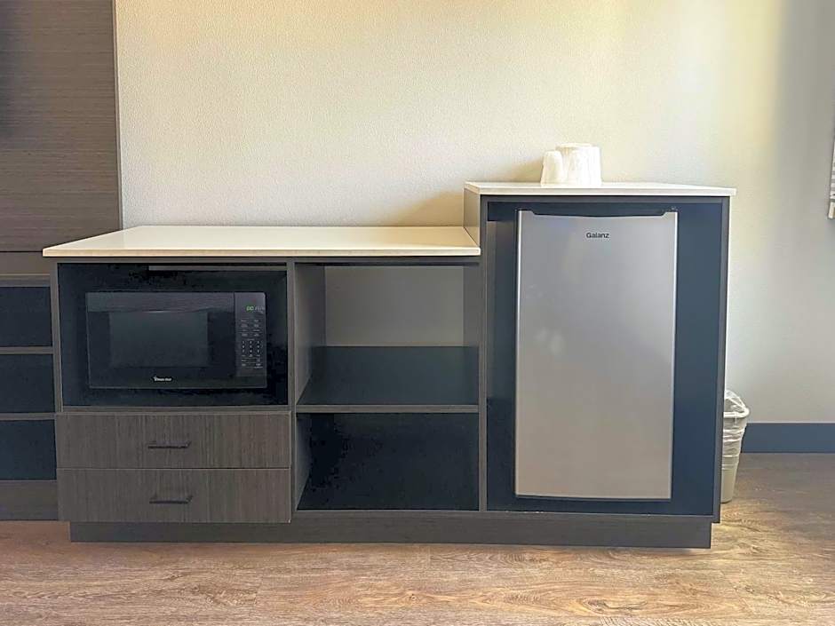 Studio 6 Suites Carson, CA