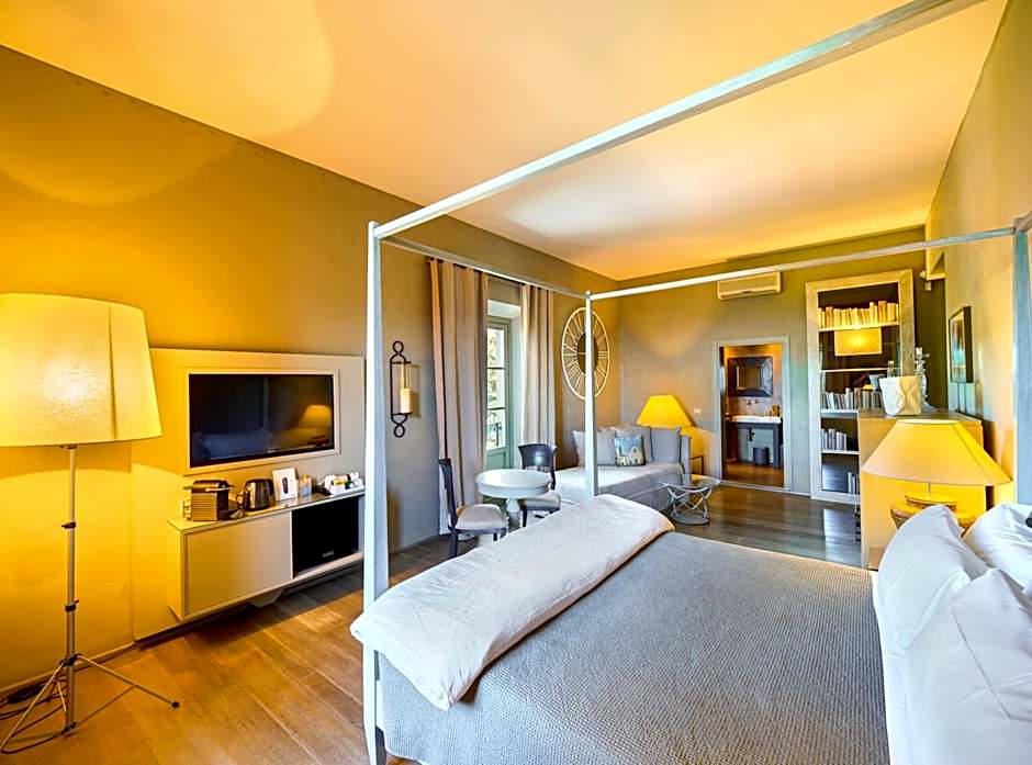 Villa Sassolini Suite & Rooms - Country Boutique Hotel