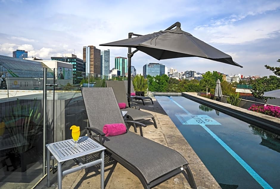 Las Suites Campos Eliseos