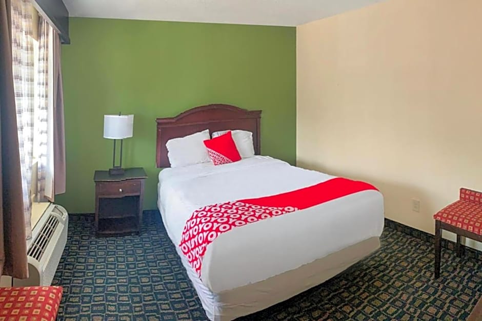 OYO Hotel Rosenberg TX I-69