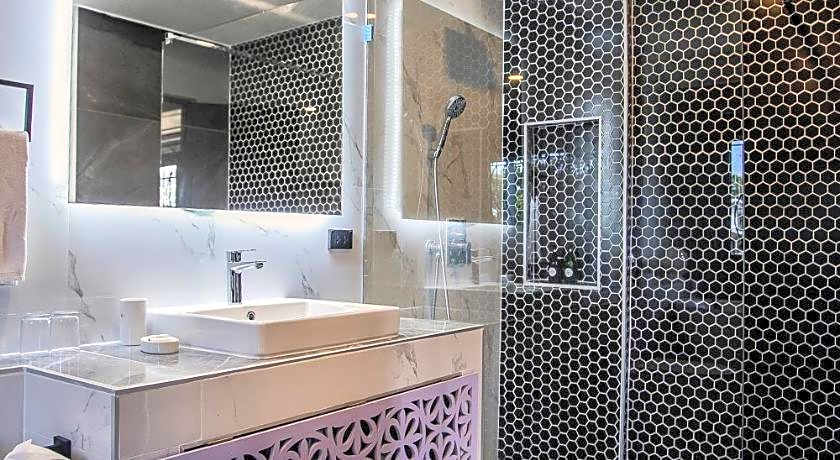 Baan Santhiya Private Pool Villas