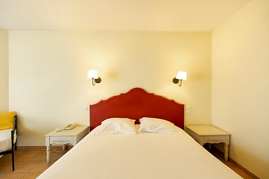 Golden Tulip Avignon Le Paradou