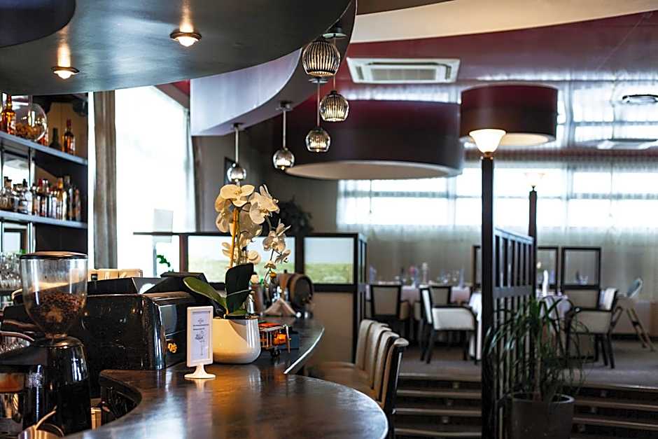 Aviator Hotel Restauracja & SPA