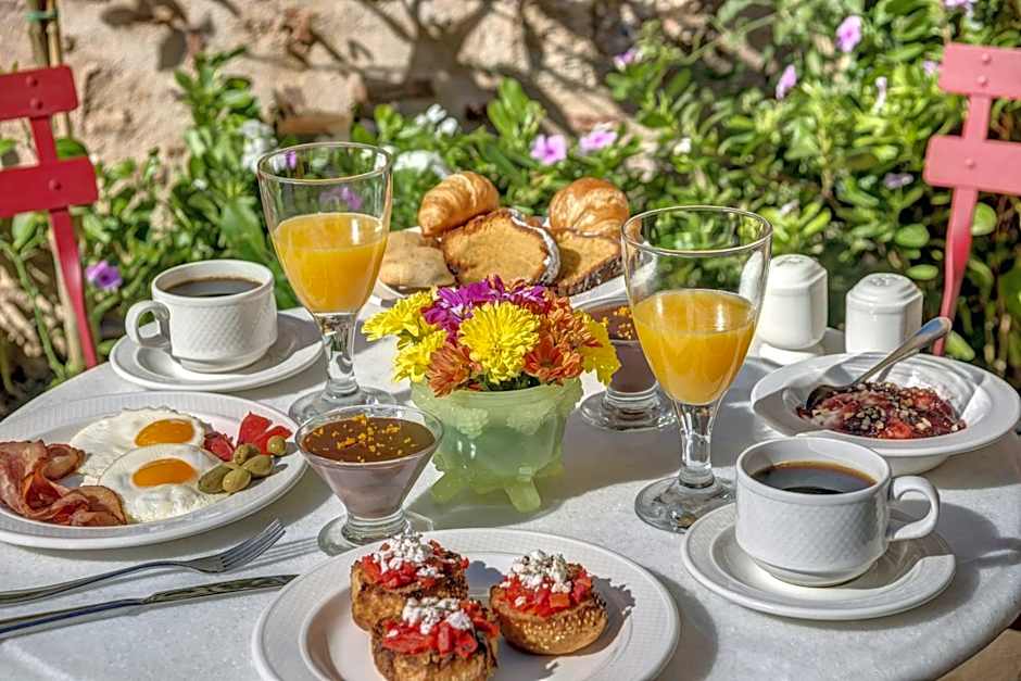 Malvasia Traditional Hotel