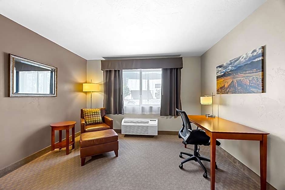 Best Western Inn At The Rogue