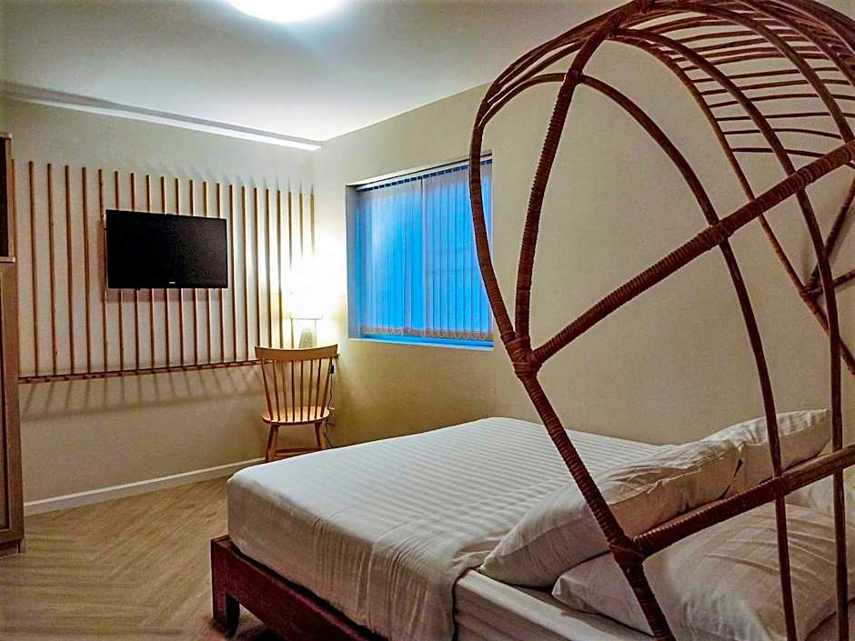 Shanti-Retreat Hotel