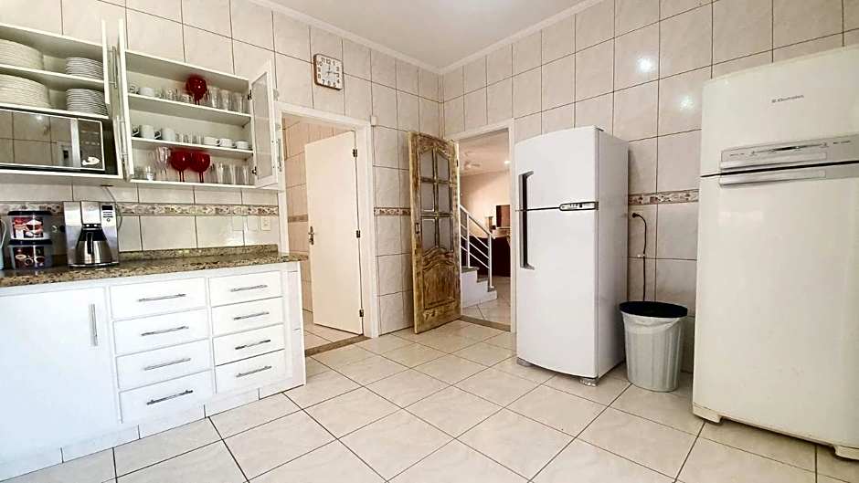 Piscina Aquecida, 5 suítes, Bilhar, Varanda Gourmet, 100mts mar