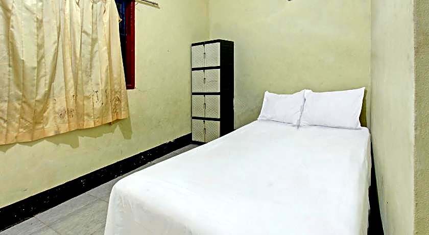 Hotel O Penginapan 3 Bersaudara Near Pasar Sengkol