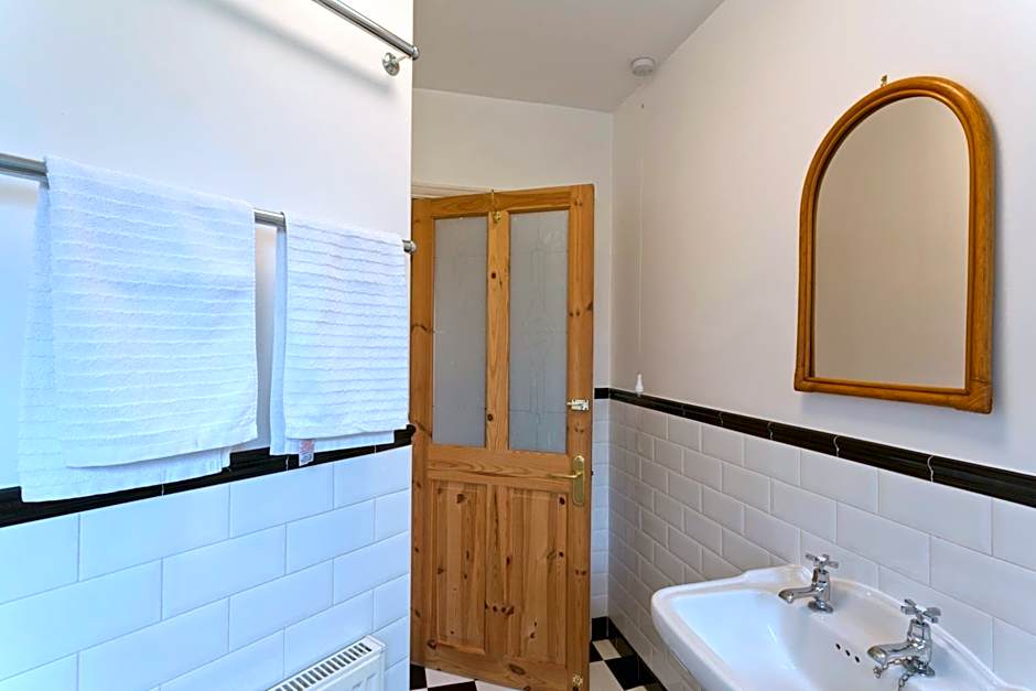 Poplar House Serviced Apartments