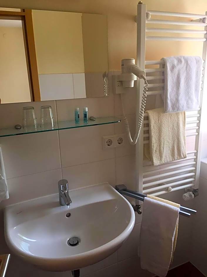 Landgasthof Linde - In ruhiger, ländlicher Umgebung