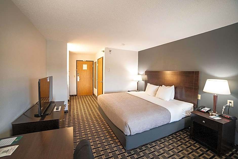 Quality Inn & Suites Watertown