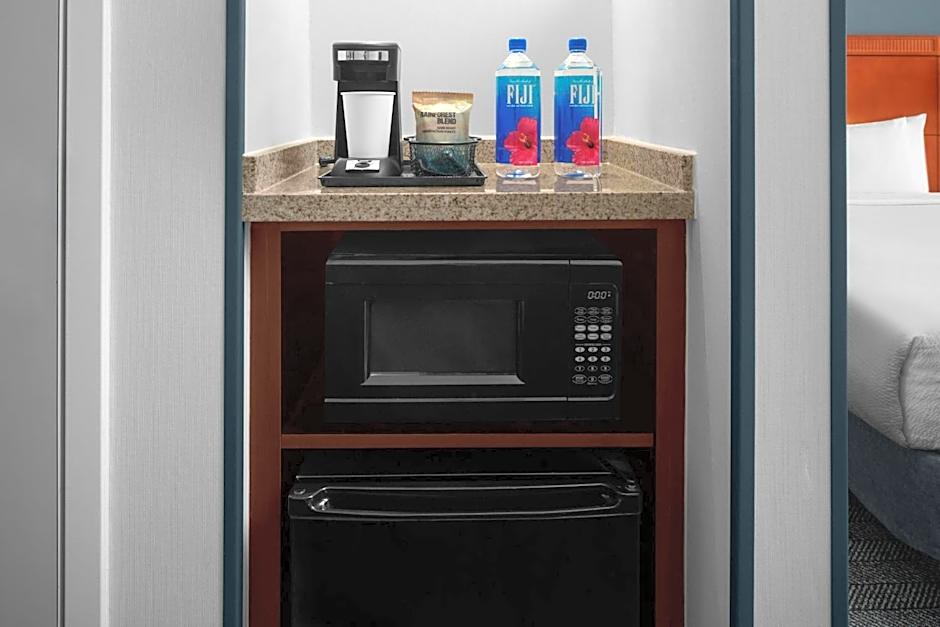 Courtyard by Marriott Santa Clarita Valencia