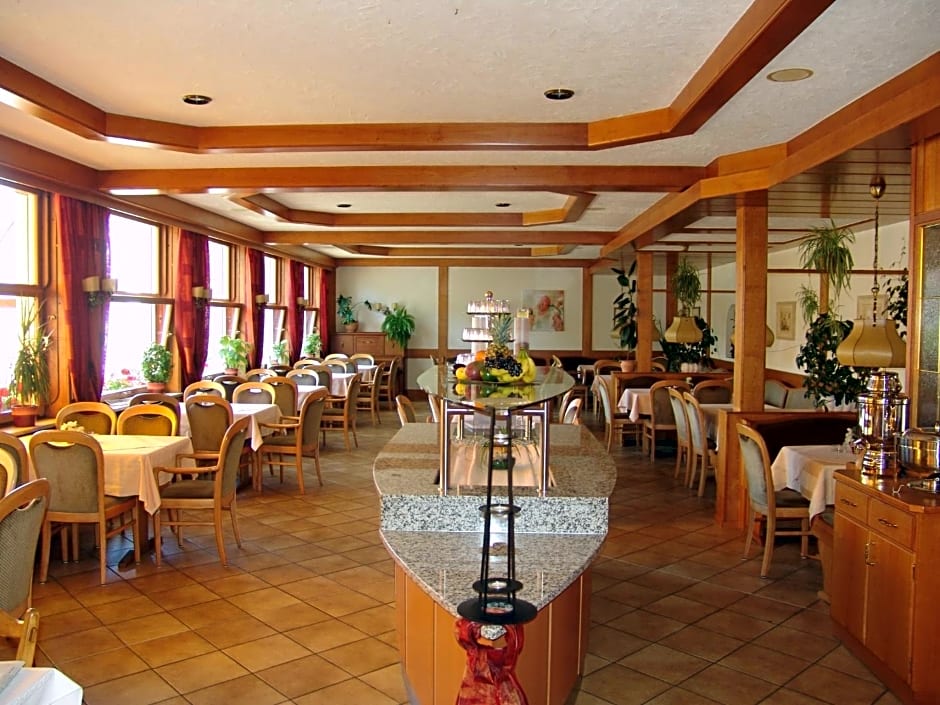 Hotel & Restaurant Mainaublick
