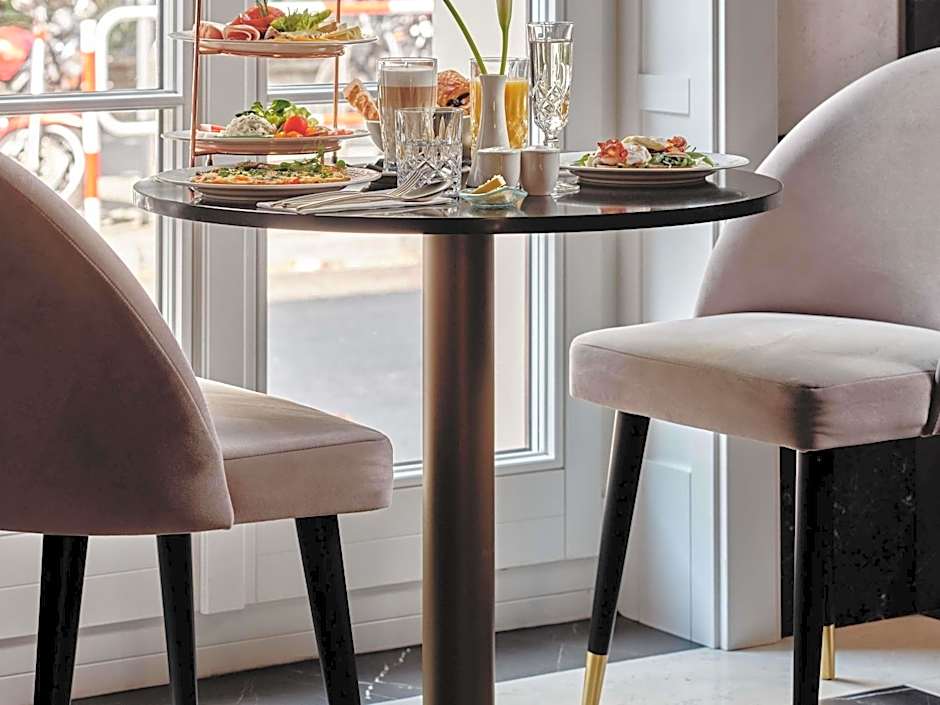 Crown Krakow - Handwritten Collection