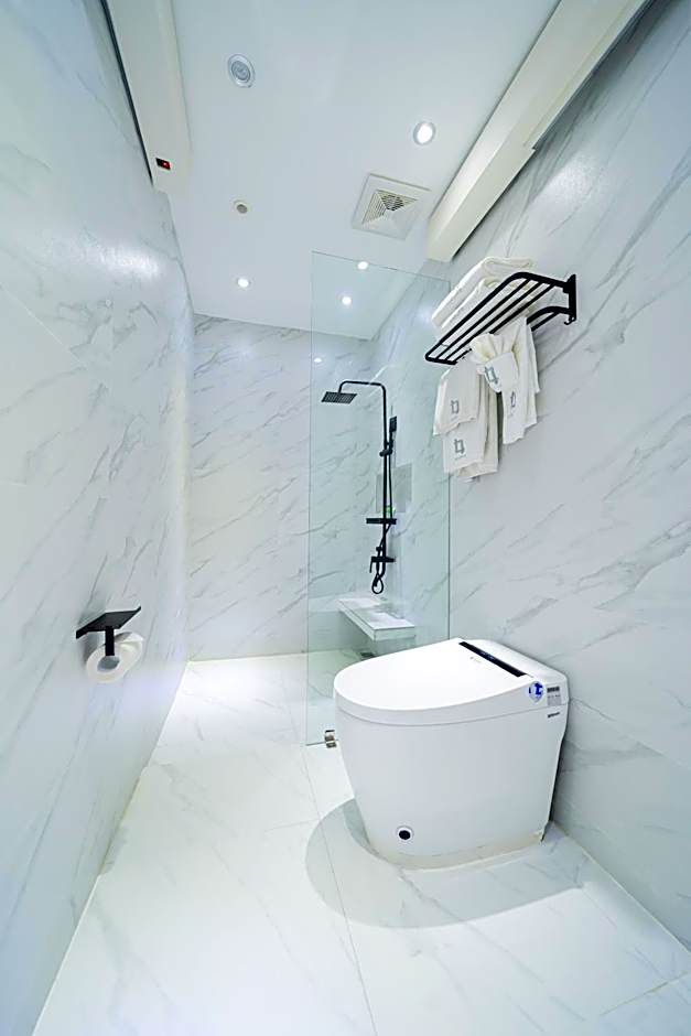 Luks Lofts Hotel & Residences