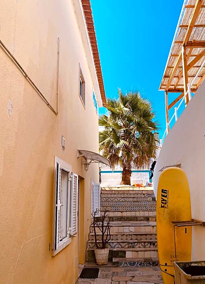 Surfer's Den Ericeira