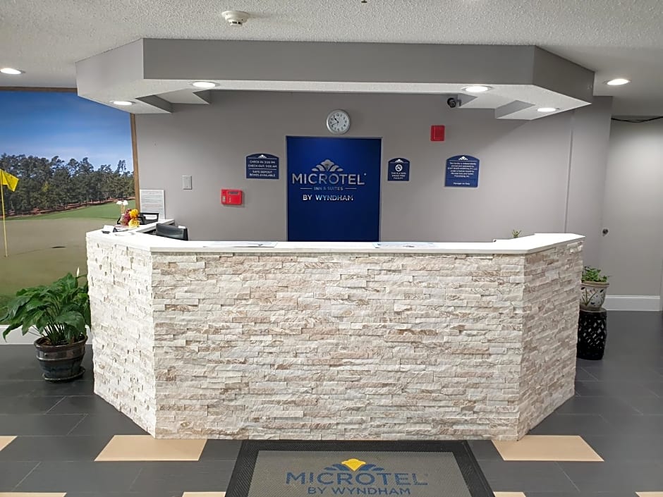 Microtel Inn & Suites by Wyndham Augusta Riverwatch