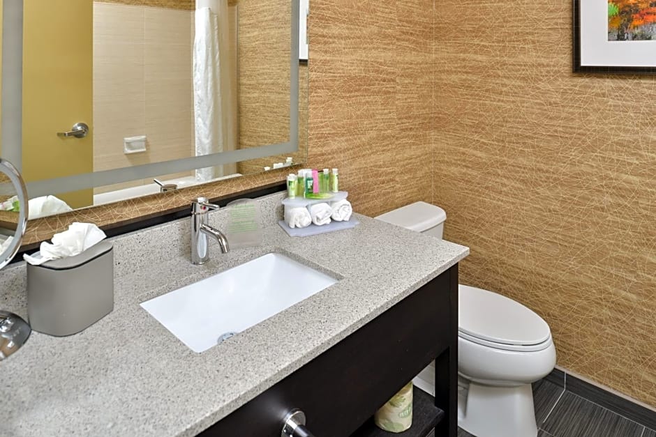 Holiday Inn Express & Suites Peekskill-Lower Hudson Valley, an IHG Hotel