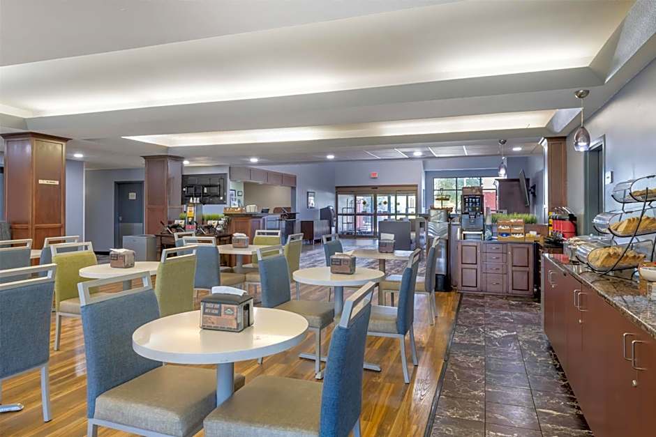 Best Western Plus Eau Claire Conference Center