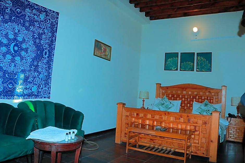 Umda Hotel Pine Top – Murree, IN