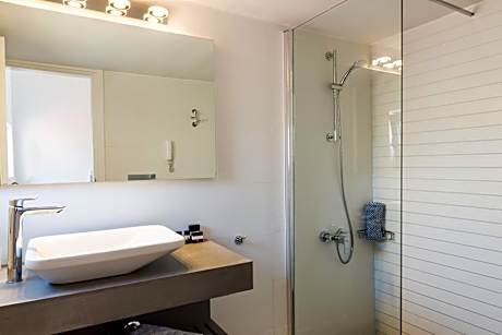 Maisonette with Pool View