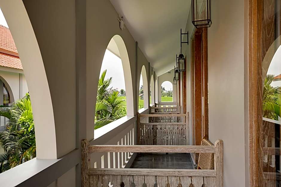 MAHALONA BALI STAY