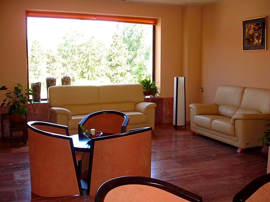 Hotel Sant Quirze De Besora