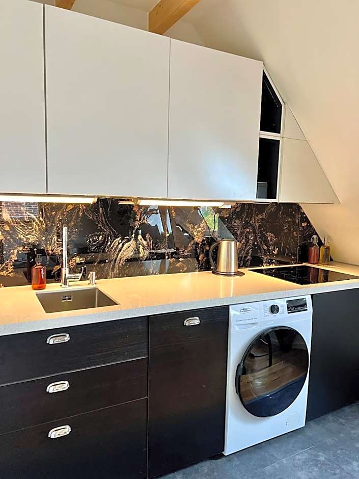 The Grutto, private apartment 25 min from city center