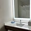 Holiday Inn Express Hotel & Suites Waukegan/Gurnee By IHG