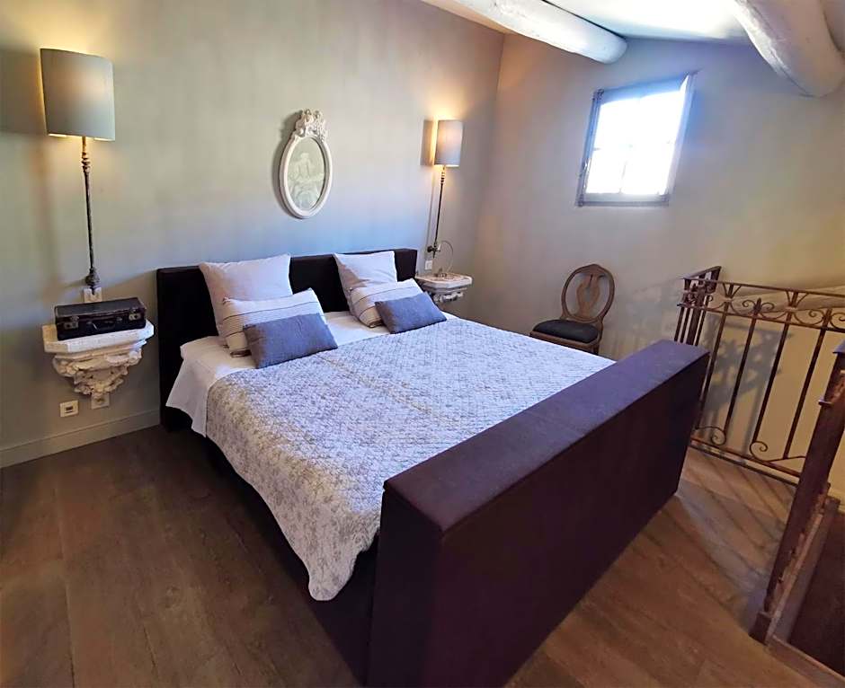 Le Petit Chateau