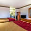 Econo Lodge Inn & Suites