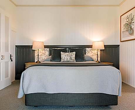 Four-Bedroom Cottage