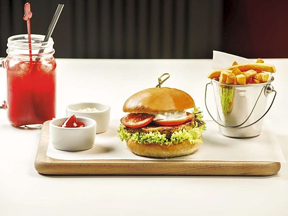 Ibis Warszawa Ostrobramska