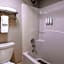 Days Inn & Suites by Wyndham Commerce