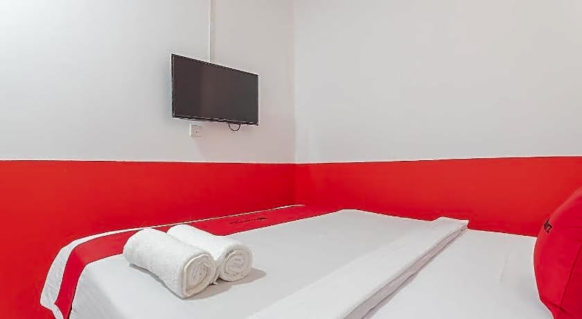 RedDoorz @ Pasar Melayu Sagulung Batam