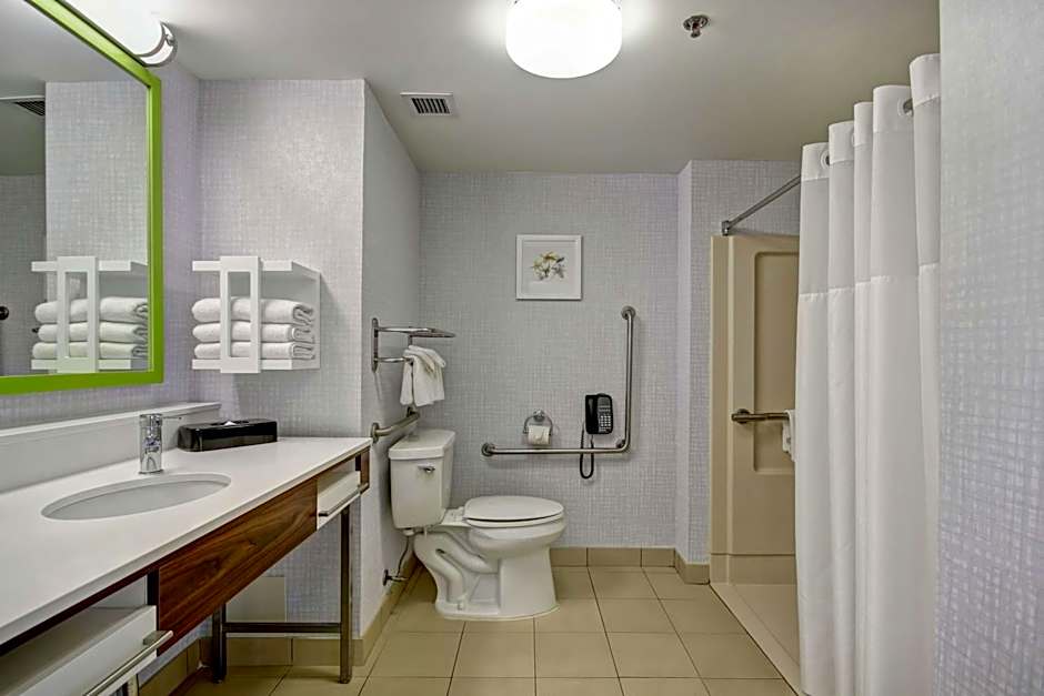 Hampton Inn By Hilton & Suites Guelph, Ontario, Canada