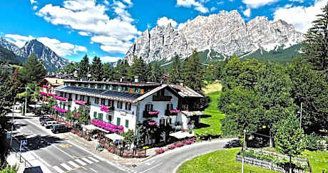 Hotel Menardi