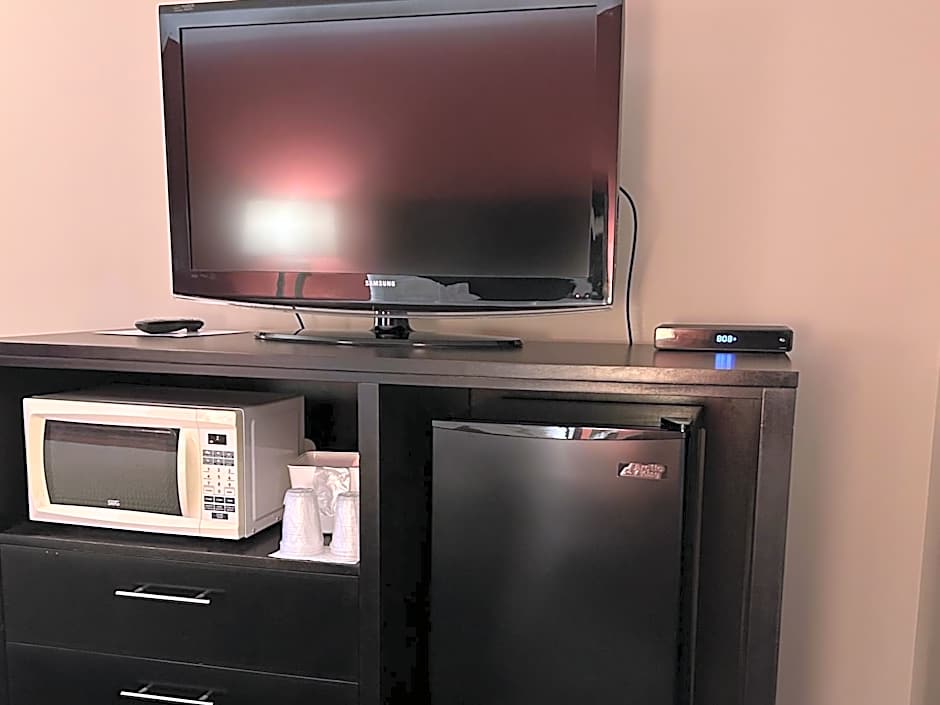 Ramada Limited 100 Mile House