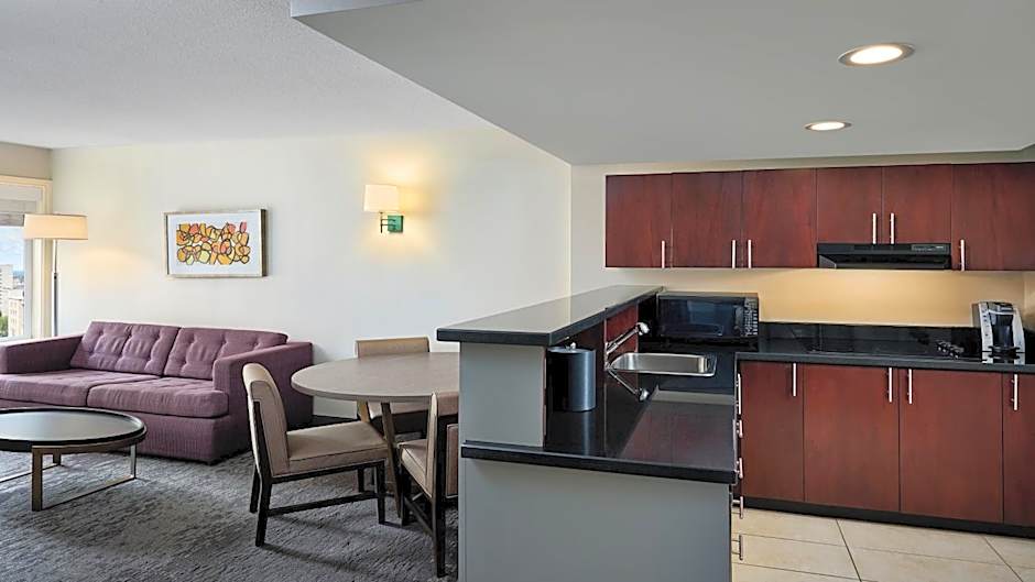Holiday Inn Ottawa Dwtn - Parliament Hill By IHG