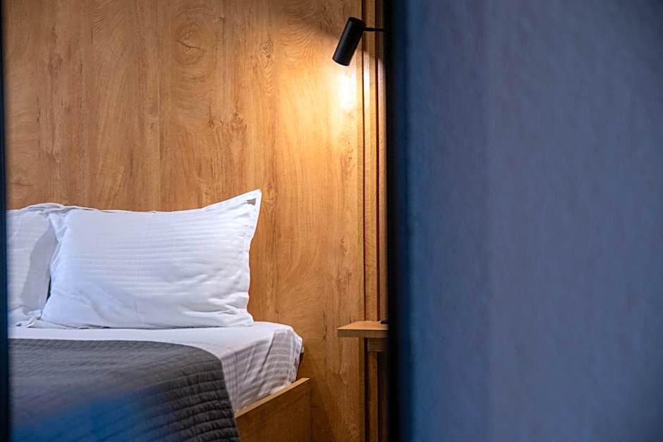 Unique Aura Luxury Studios