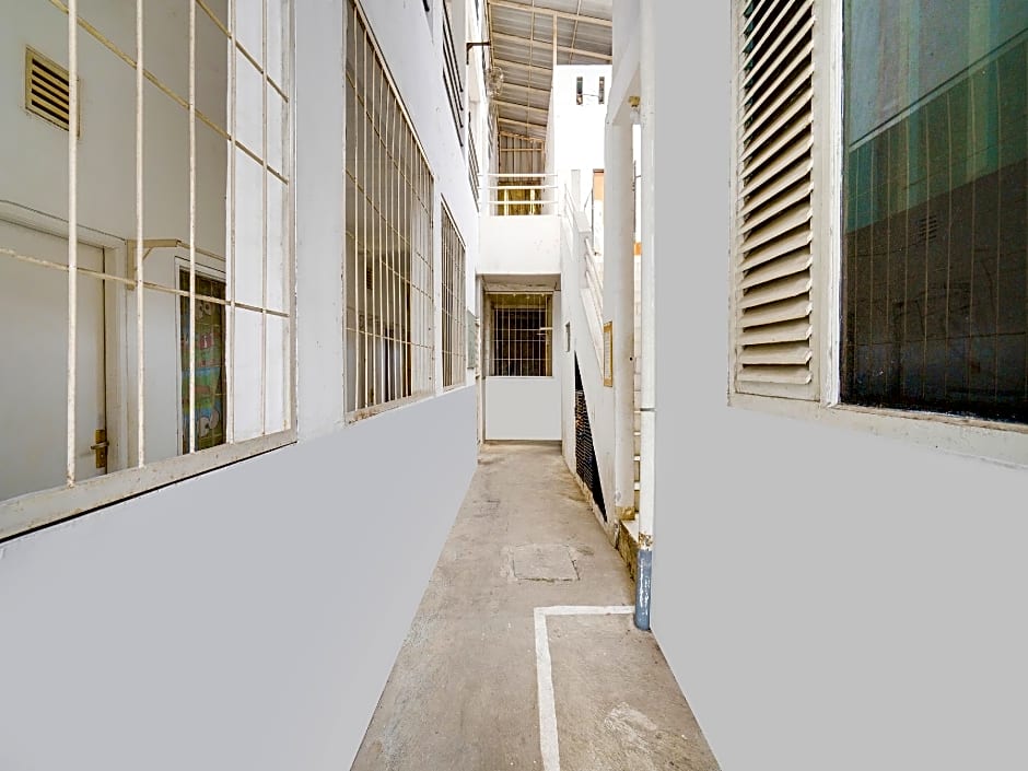 OYO 91546 Dewi Sudirman Homestay