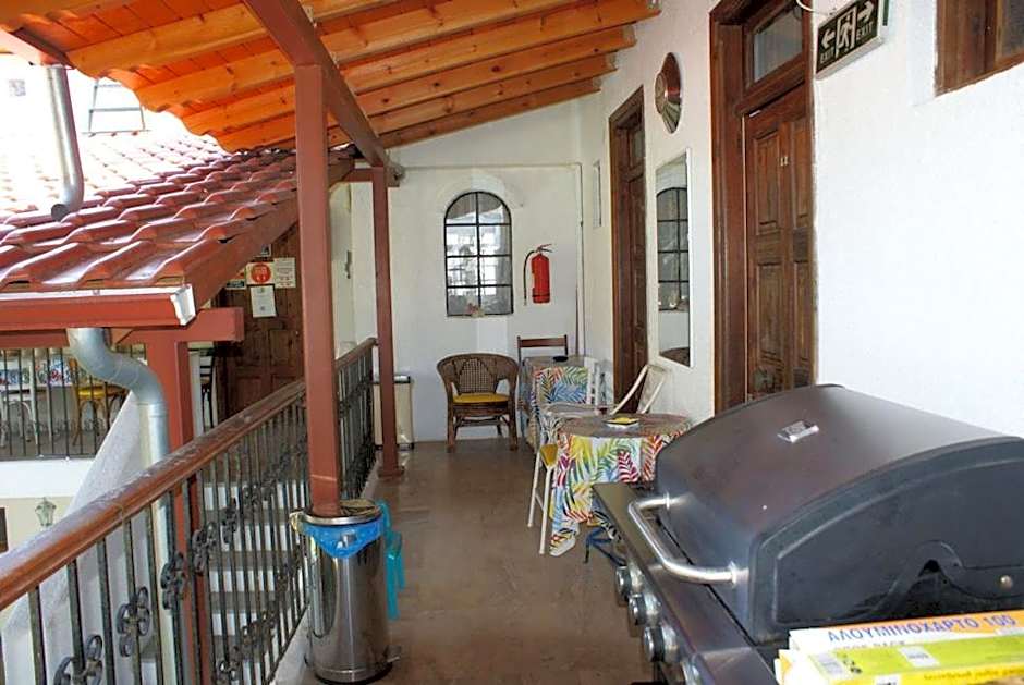 HOTEL AGNI -ENOIKIAZOMENA DIAMERIZMATA